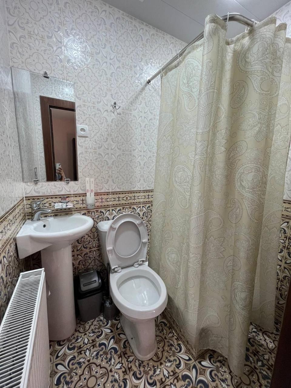 Old Safari Golden Location Guest House Bukhara Eksteriør bilde
